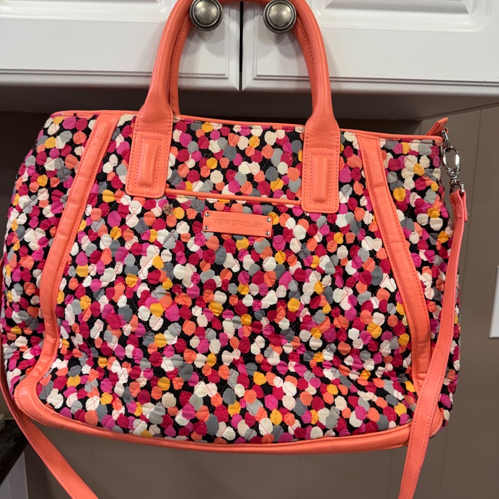 Vera Bradley Trapeze Tote…like new